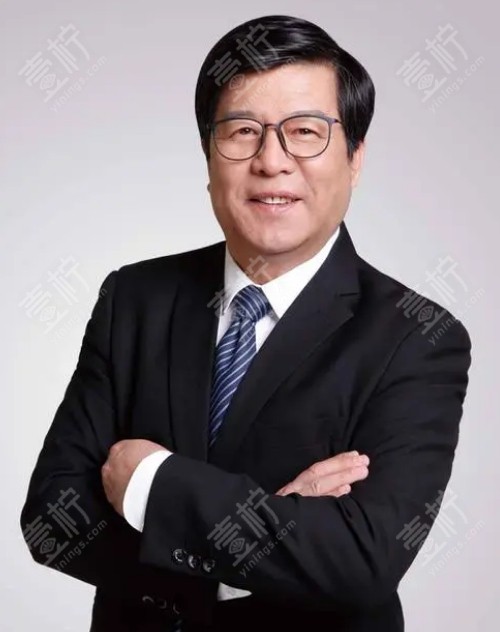 冯立哲医生图片