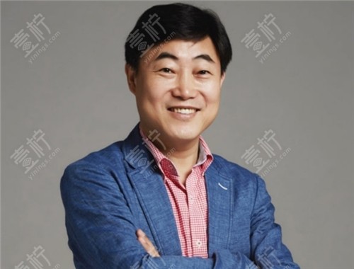 黄寅守医生图片