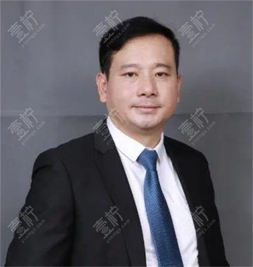 谭亮医生照片