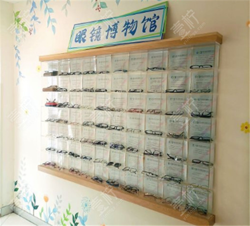 江门爱尔新希望眼科展示墙