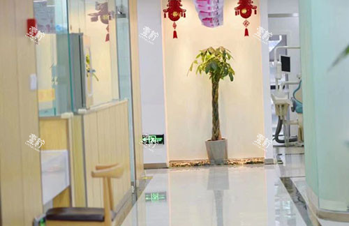 重庆德贝口腔内部环境实拍图.jpg