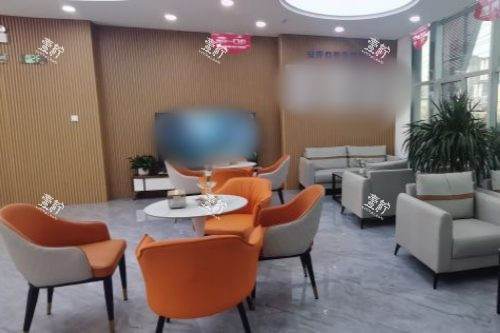 内蒙呼和浩特天牙口腔候诊区.jpg