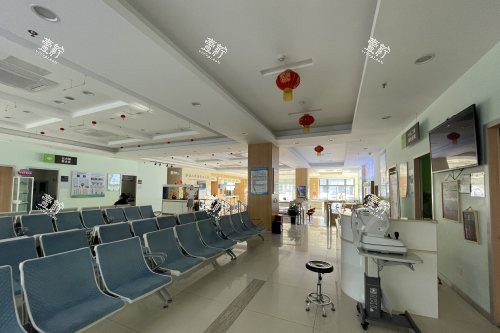 重庆铜梁爱尔眼科医院休息区.jpg