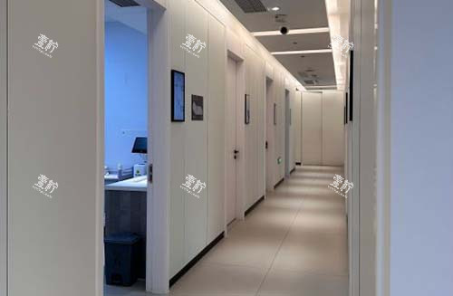 杭州浮想国医疗美容走廊环境实拍图.jpg