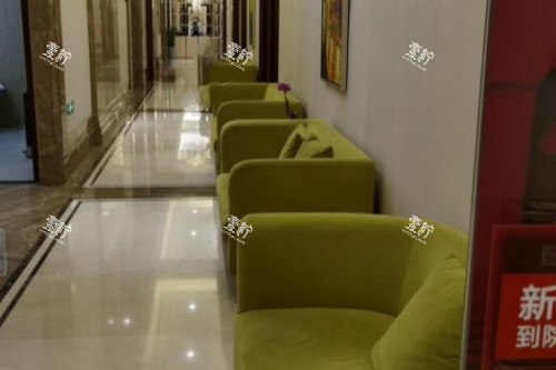 西安艺星整形候诊区域.jpg