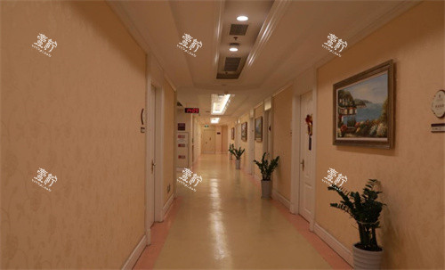 合肥维多利亚整形医院走廊.jpg 合肥维多利亚整形医院走廊.jpg