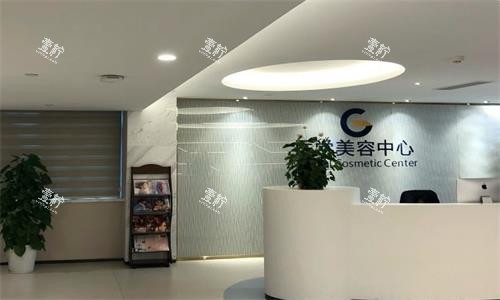 广州高尚隆鼻价格，谁能讲明白为啥有人花3万有人花8万？