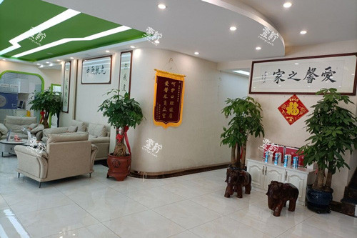 长春爱馨口腔大厅图.jpg 长春爱馨口腔大厅图.jpg