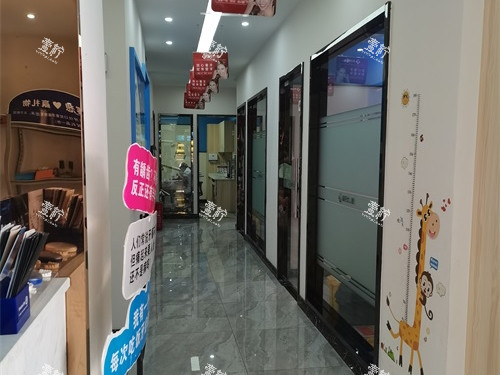 邵阳爱牙仕口腔门诊走廊.jpg