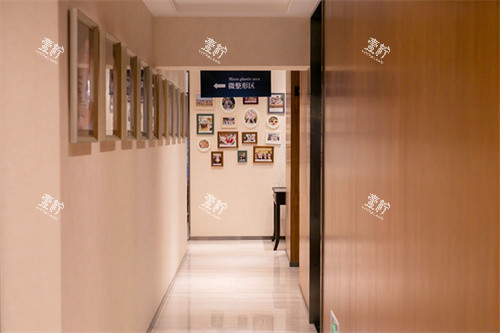 长沙晶肤医疗美容走廊.jpg