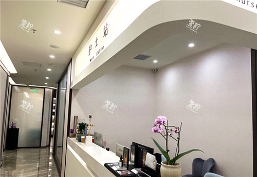北京加减美医疗美容护士站环境图.jpg