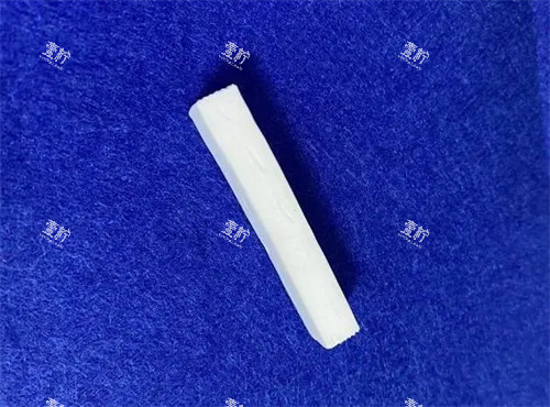 隆鼻的膨体.jpg 隆鼻的膨体.jpg