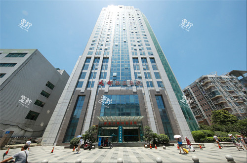 成都西区医院医疗美容大楼环境.jpg 成都西区医院医疗美容大楼环境.jpg