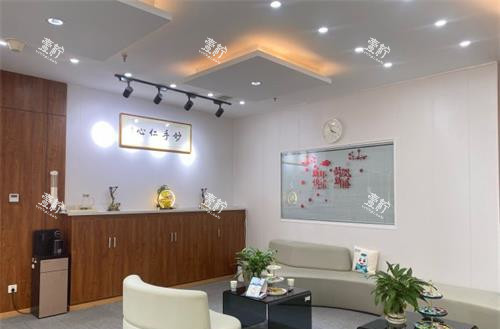 北京科智口腔门诊等候区.jpg