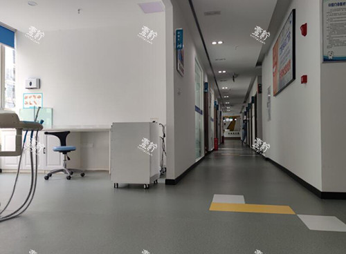 重庆垫江县小白兔口腔地址在哪里？凤山西路盛世华都A2栋，沃牙小程序查路线不踩雷