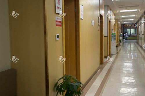 成都九龙医院走廊图.jpg 成都九龙医院走廊图.jpg