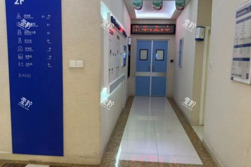 成都大麦植发走廊展示.jpg