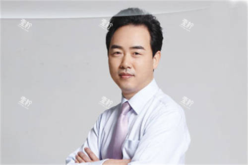 北京米扬丽格医疗美容医院巫文云医生照片.jpg
