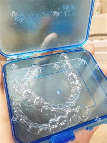 时代天使隐形牙齿矫正牙套.jpg 时代天使隐形牙齿矫正牙套.jpg