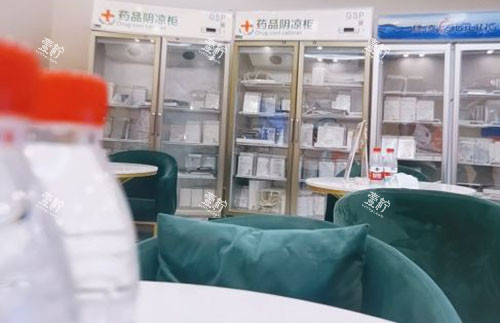 河源粤时光医疗美容休息区.jpg