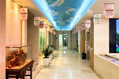 西安慈爱医院私密中心走廊.jpg 西安慈爱医院私密中心走廊.jpg
