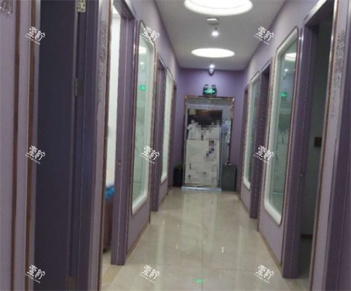 济南宝琳娜整形走廊环境图.jpg