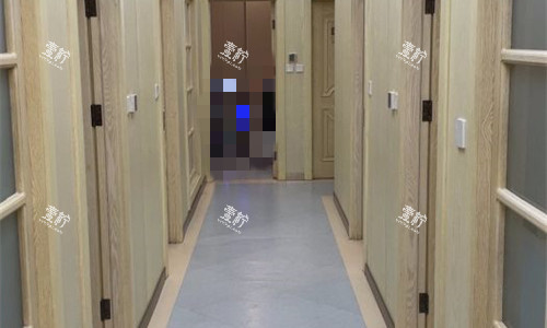 北京润美玉之光诊室门口展示.jpg 北京润美玉之光诊室门口展示.jpg