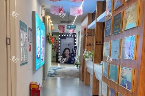 珠海如花医疗美容医院走廊.jpg