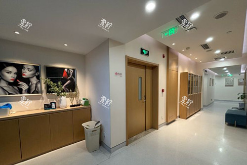 北京臻悦医疗美容四楼环境图.jpg 北京臻悦医疗美容四楼环境图.jpg