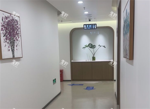 北京丰联丽格医疗美容医院走廊.png