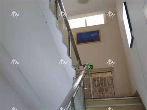青岛诺美德整形走廊环境图.jpg