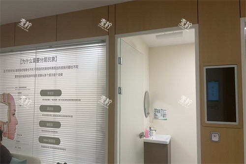 沈阳何氏眼科室内环境.jpg