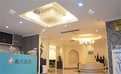 深圳春天阳光整形医院大厅.jpg