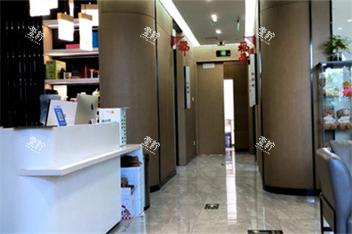 北京岩之畔医巢医疗美容大厅.jpg