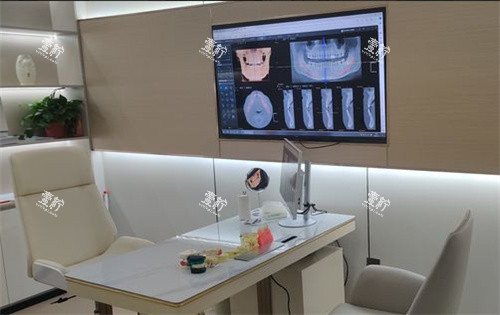宝鸡牙博仕口腔候诊室.jpg