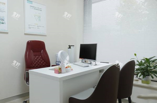 成都团圆口腔面诊室环境.jpg 成都团圆口腔面诊室环境.jpg