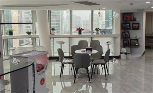上海亿大口腔休息区域.jpg