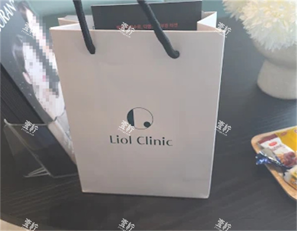 韩国LIOL皮肤科施术后伴手礼.jpg