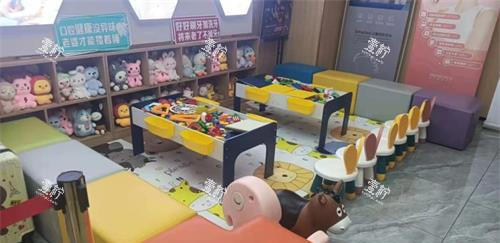 云南昭通镇雄柯品牙管家口腔儿童游乐区.jpg 云南昭通镇雄柯品牙管家口腔儿童游乐区.jpg