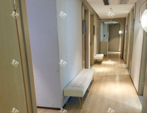 北京漾格医疗美容走廊.png