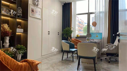 濮阳亚星智美医疗美容面诊室环境.jpg
