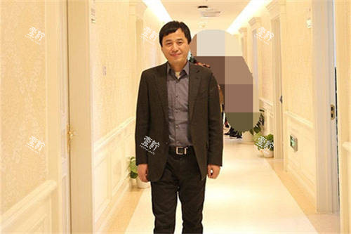 北京圣嘉新医疗美容医院李朕医生.jpg 北京圣嘉新医疗美容医院李朕医生.jpg